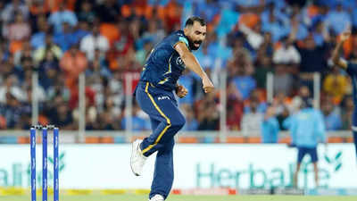 WATCH: Sensational Shami claims four-wicket haul as DC become first team to lose five wickets in Powerplay in IPL 2023
