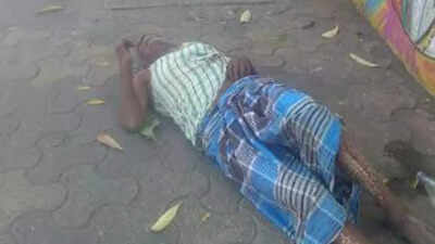 70-year-old man collapses on footpath in Vashi, rescued by Good Samaritans