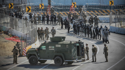 US to temporarily send 1,500 troops to Mexico border - Times of India