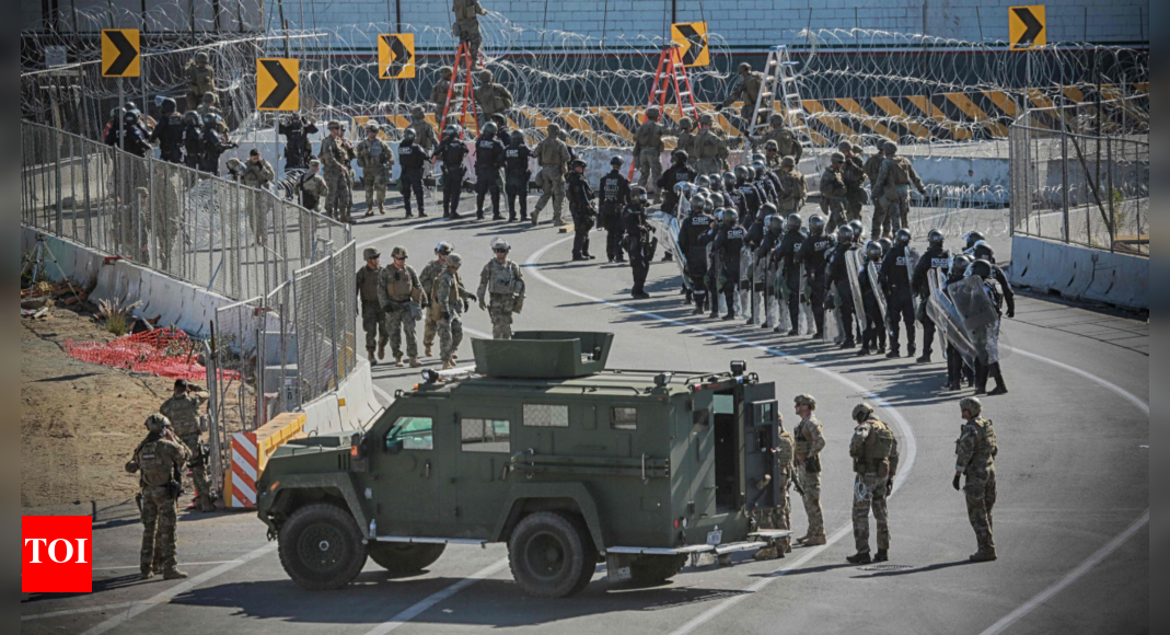 US to temporarily send 1,500 troops to Mexico border - Times of India