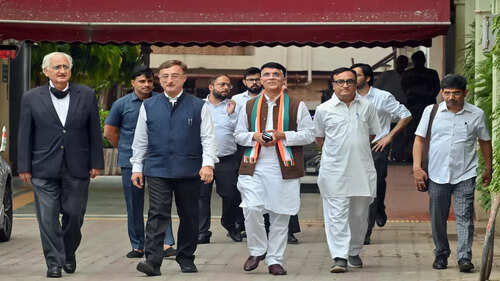 Amit Shah, Yogi Adityanath made hate speeches: Congress plaint to EC