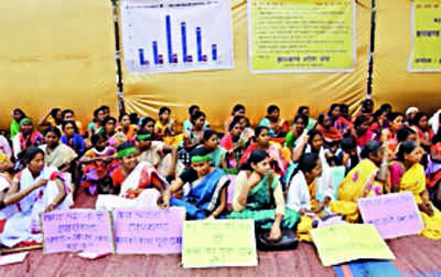 MGNREGA workers demand wage revision