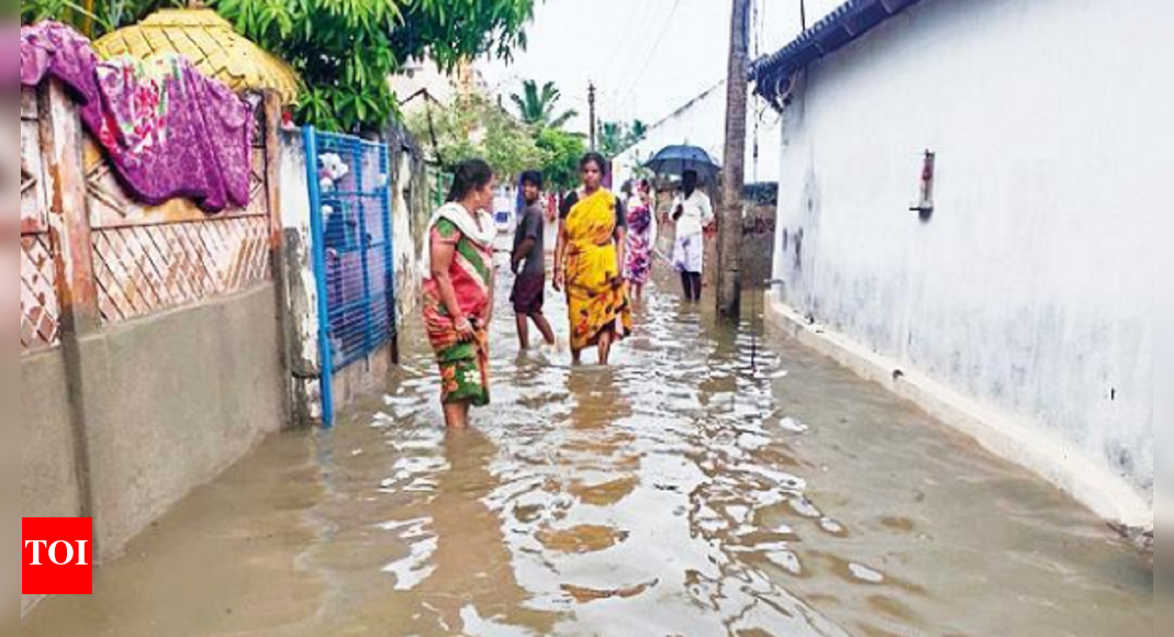 Three die as delta districts record good summer rain in Trichy | Trichy ...