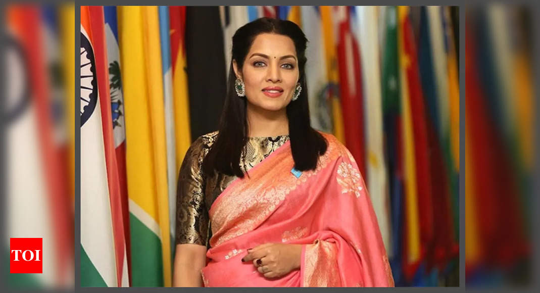 Troll criticises Celina Jaitly for living in Austria; actress says ‘Dil and passport dono Hindustani’ | Hindi Movie News