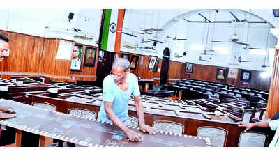 Once adorned by Pt Nehru and Shastri, 108-yr-old PMC chair to get new occupant