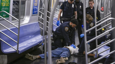 Chokehold killed man restrained by NYC subway passengers