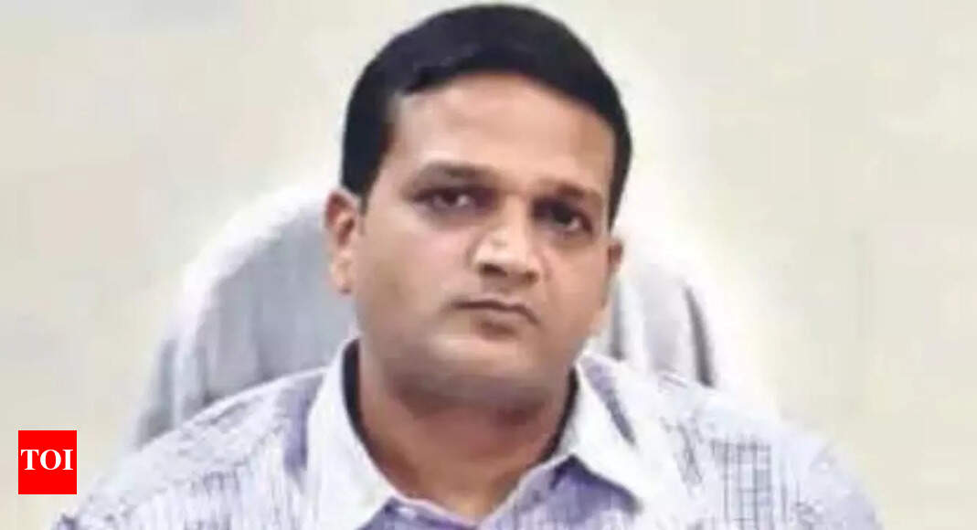Chhavi Ranjan Arrest: ED arrests Jharkhand IAS officer Chhavi Ranjan in ...