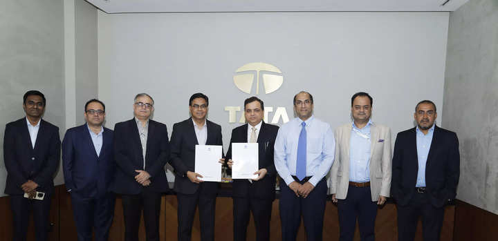 Tata Motors and HDFC Bank collaborate to transform commercial vehicle financing digitally