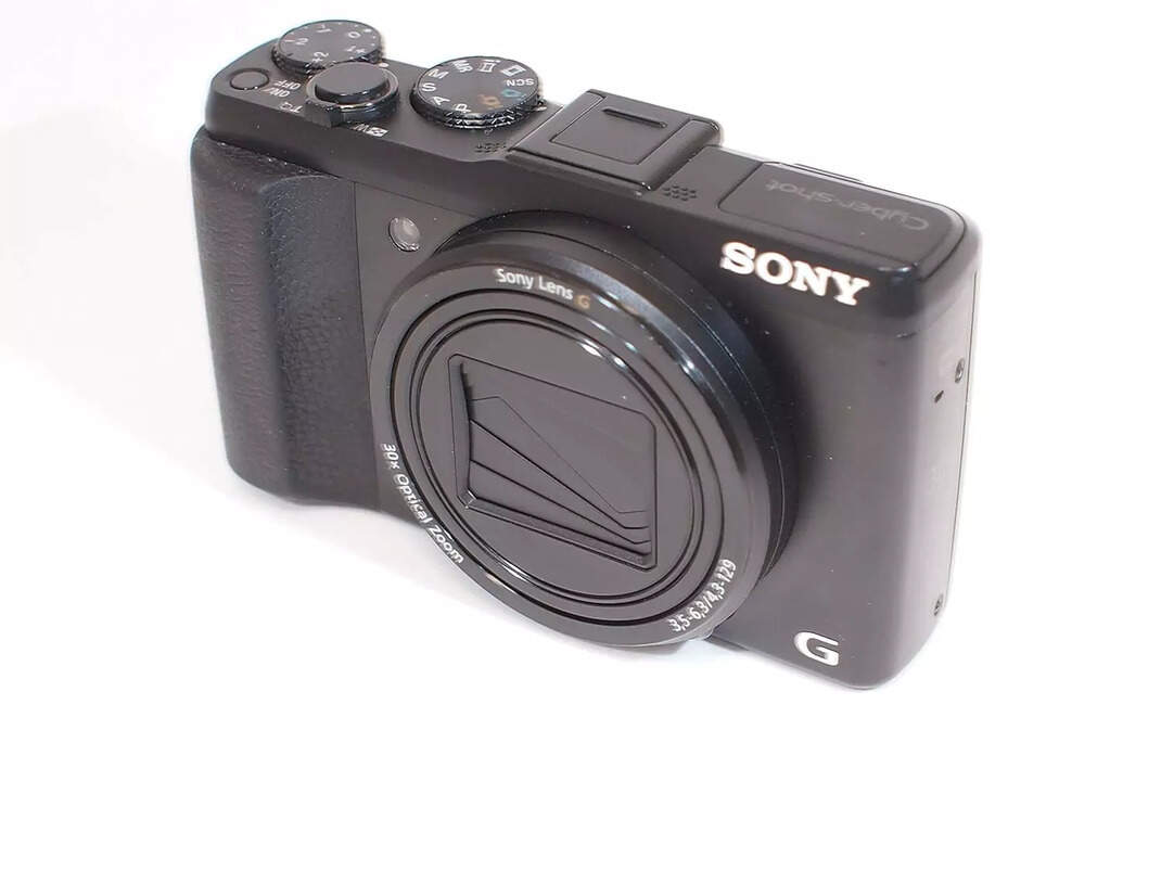 Sony DSC-HX50V 16.1MP Point and Shoot Digital Camera (Black) with 30x ...