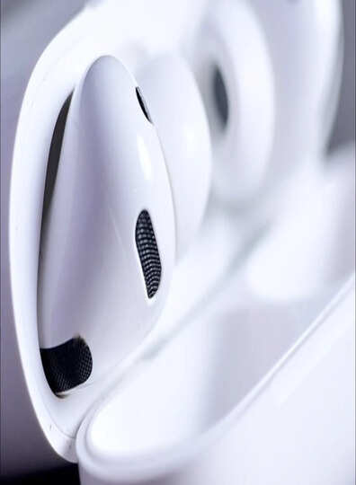 Apple AirPods Pro 2026 May Get Cameras, iOS 27 Code Suggests