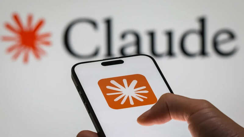 Claude Outage Today : Anthropic's Claude AI Experiences Widespread ...