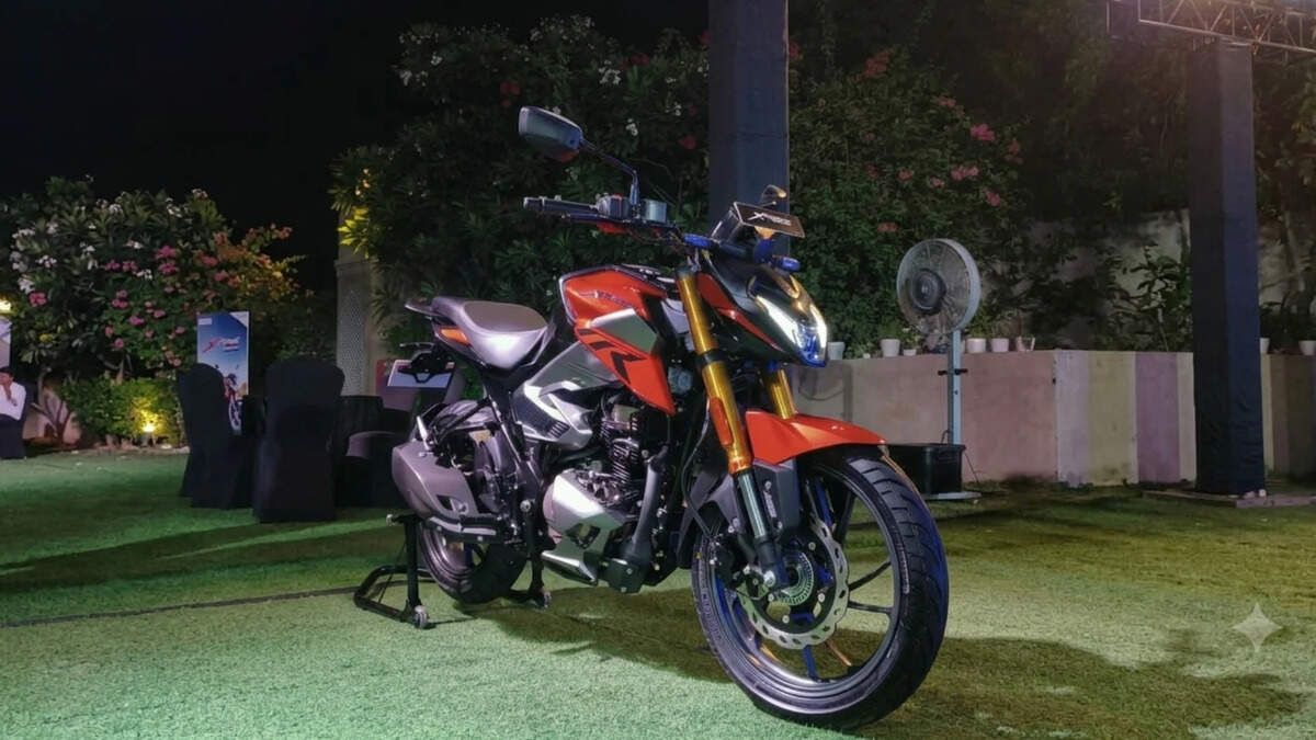 Hero Xtreme 160R 4V Gets New Features And Colours: Price Starts At Rs 1 ...