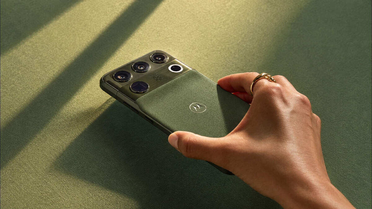 Motorola Signature 27 reveal set for November 5, with sales dates still unclear