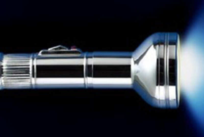 Flashlight that runs on body heat