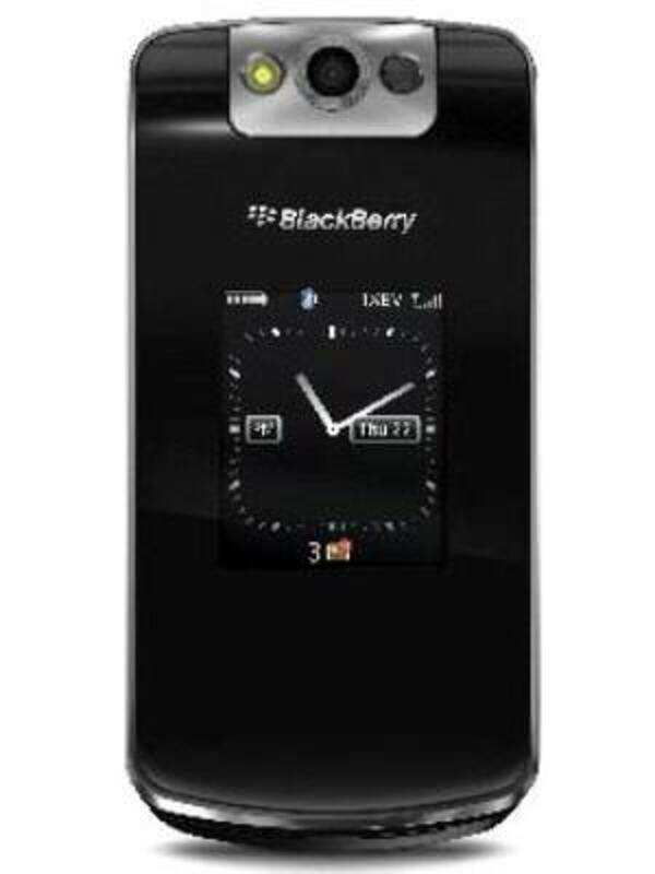 Blackberry Pearl Flip 8230 Photo Gallery and Official Pictures