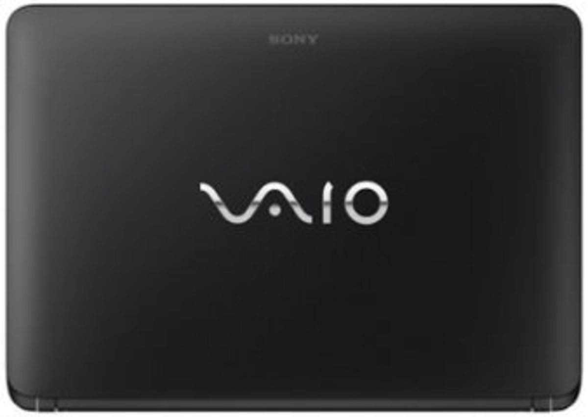 Sony VAIO Fit Laptop (Core i3 3rd Gen/2 GB/500 GB/Windows 8) - SVF1521ASNB  Price in India, Full Specifications (2nd Aug 2022) at Gadgets Now