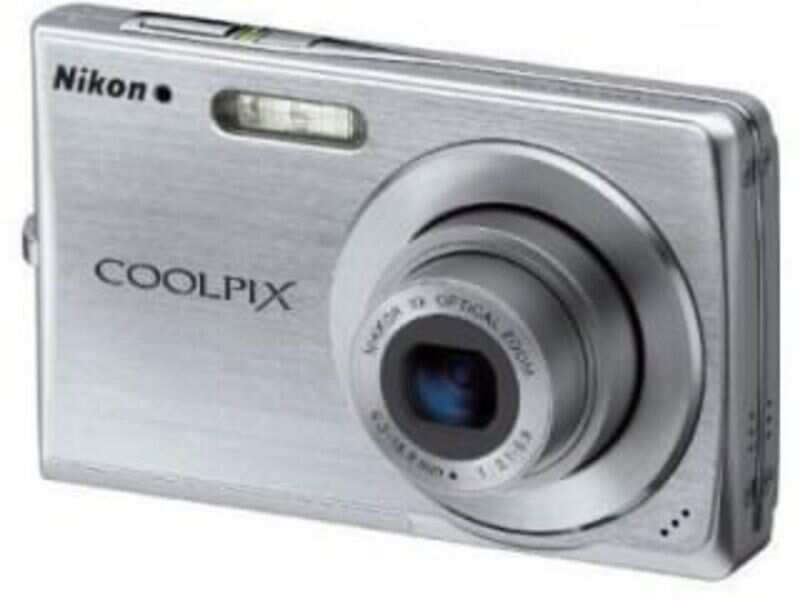 Nikon ニコン COOLPIX S200 934 Nikon Coolpix S200 Point & Shoot Camera: Price, Full
