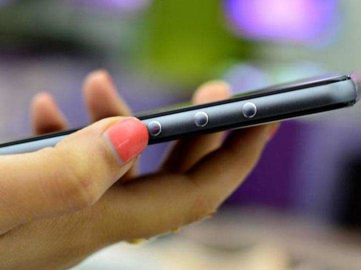 Smartphone manufacturers given two more months for adding 'panic button' feature