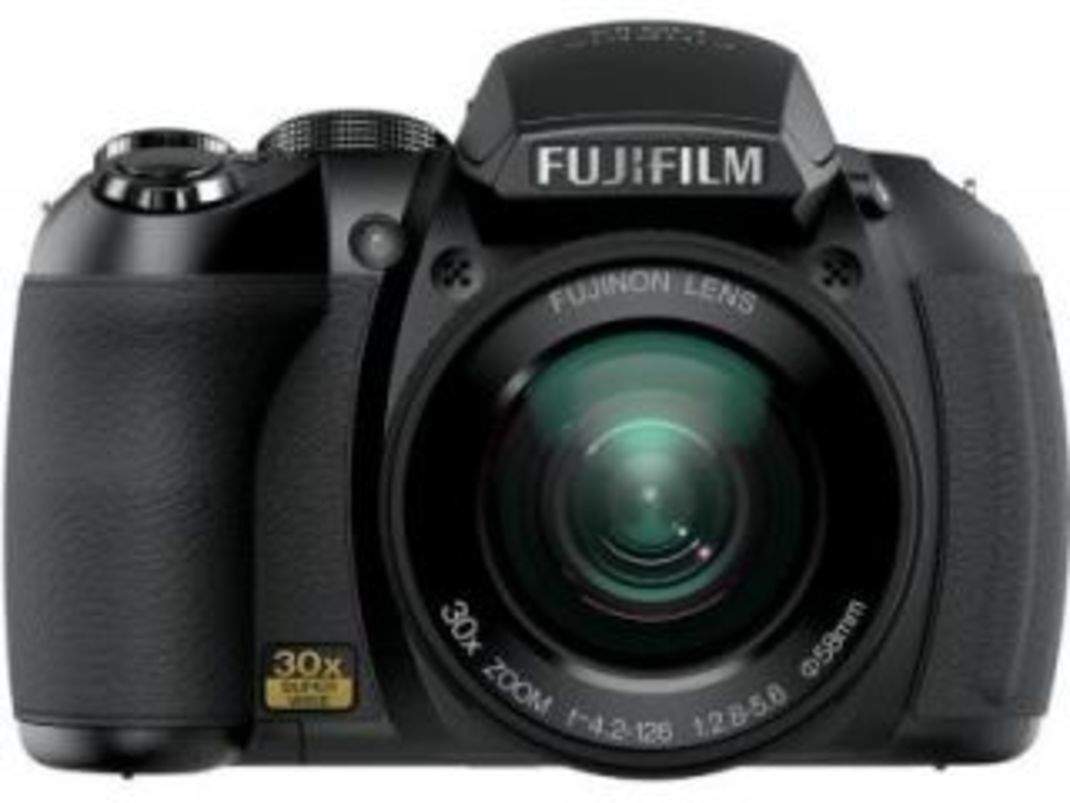 Compare Fujifilm FinePix HS10 Bridge Camera vs Fujifilm FinePix HS28EXR ...