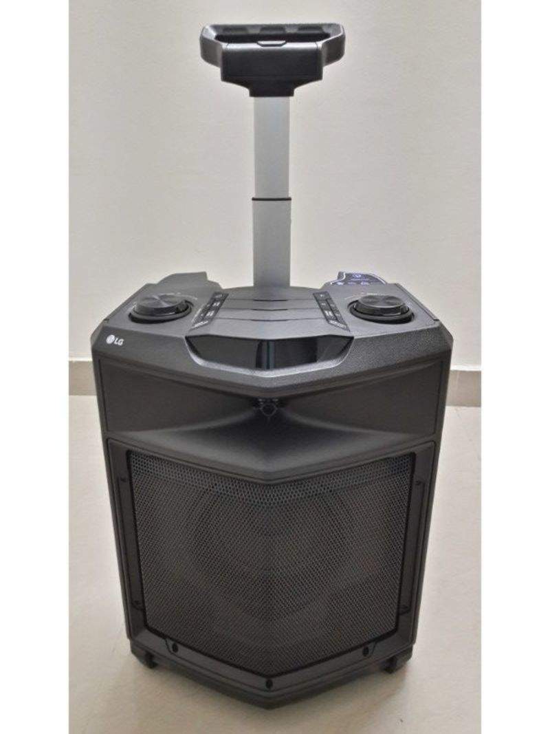 oortelefoon Dankbaar doe niet LG X-Boom RK3 speaker review: A suitcase full of sound