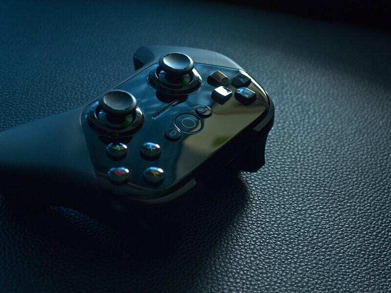 Mobile Gaming Best gaming accessories for your iPhone and Android devices