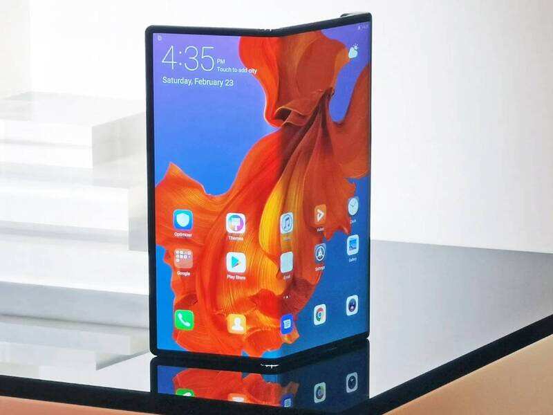 Huawei mate складной. Huawei с гибким. Телефон гибкий экран huawei. Хуавей с гибким экраном мейт хх. Huawei с гибким.