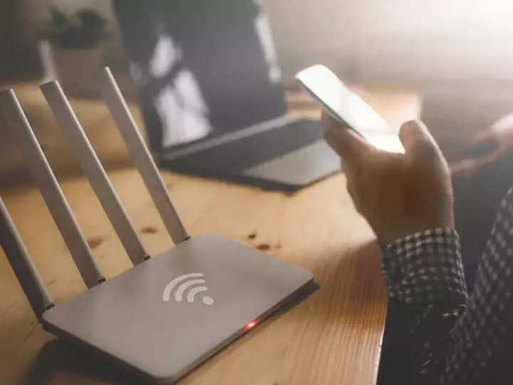 Turn off microwave to boost Wi-Fi: UK's media regulator