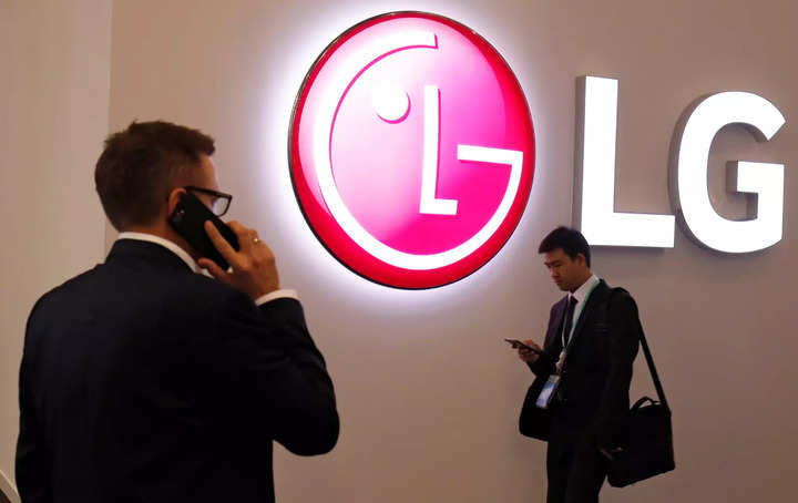 LG planning ‘big decision’ about its smartphone unit