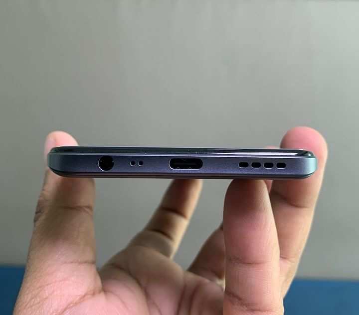 realme 8 5g earphone jack