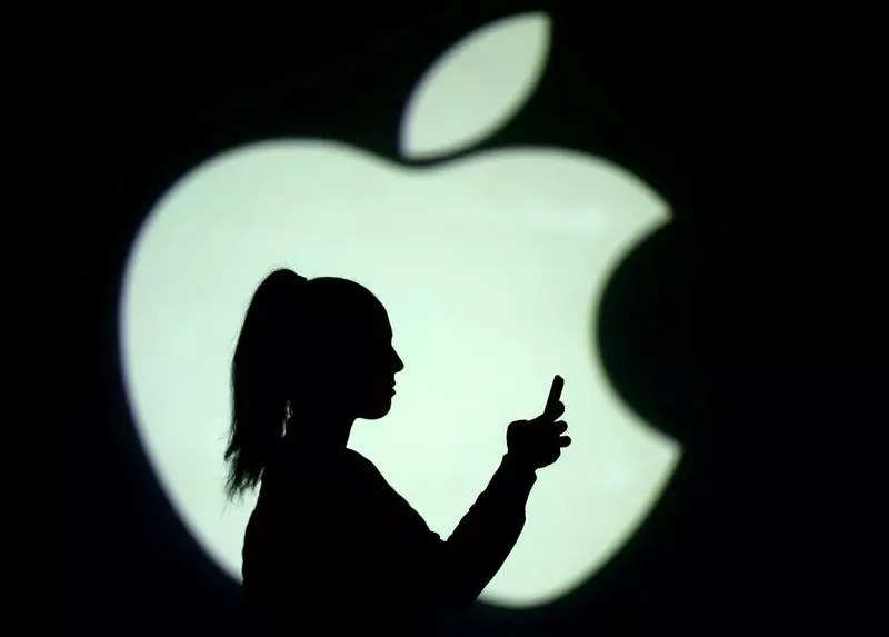 How Apple’s privacy feature is ‘helping’ Android, FB