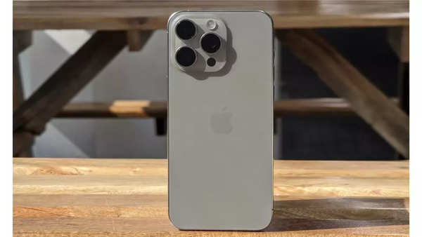 iPhone 15 and 15 Pro review: The final form