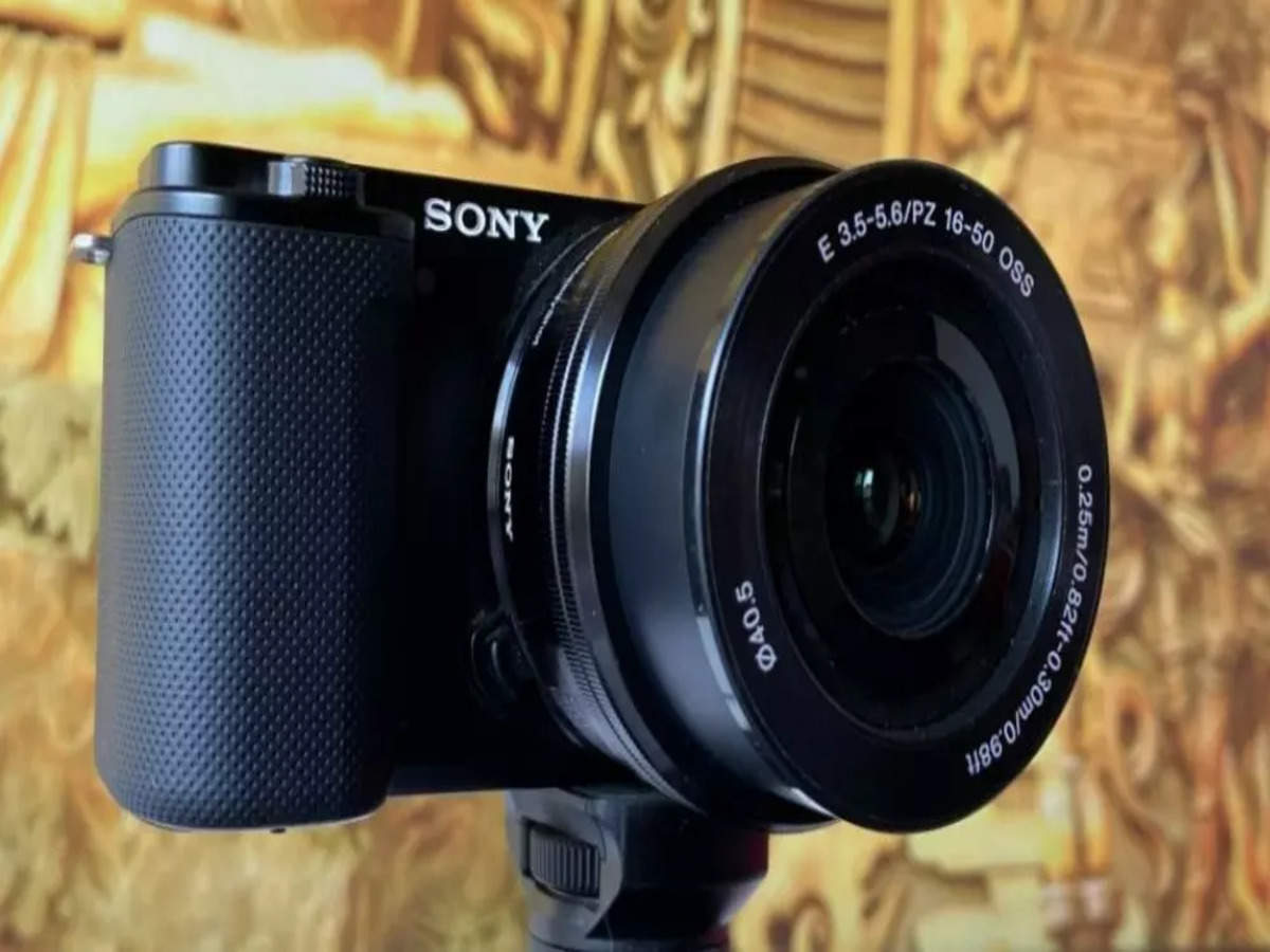 Sony ZV-E10 Camera Body Black + 3 Lens Kit 16-50mm OSS + 32GB + Flash & More
