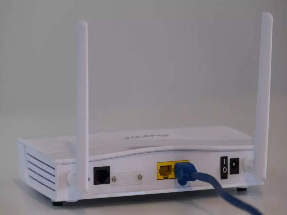 verhouding zonne Bouwen Where to place your Wi-Fi router for best signal: 7 tips to boost signal |  Gadgets Now