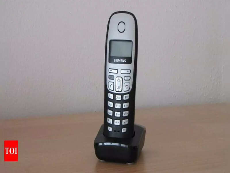 Cordless landline phones that are easily operational and portable
