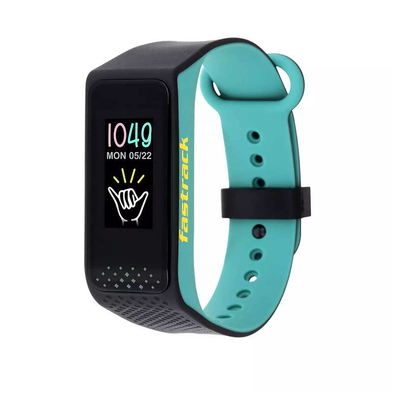 compare fastrack reflex 3.0 and mi band 5