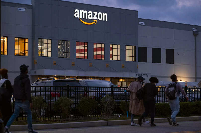 Amazon accused of violating US labor law after union supporters' arrests