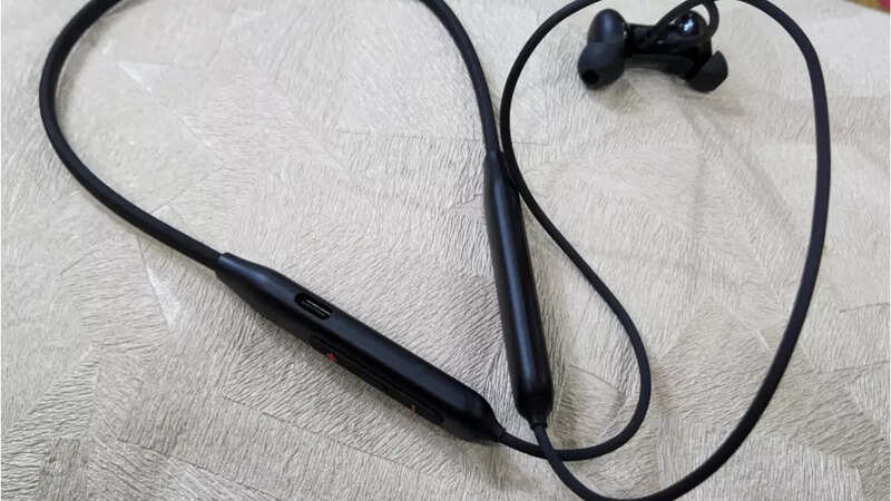 OnePlus Bullets Wireless Z2 earphones 
