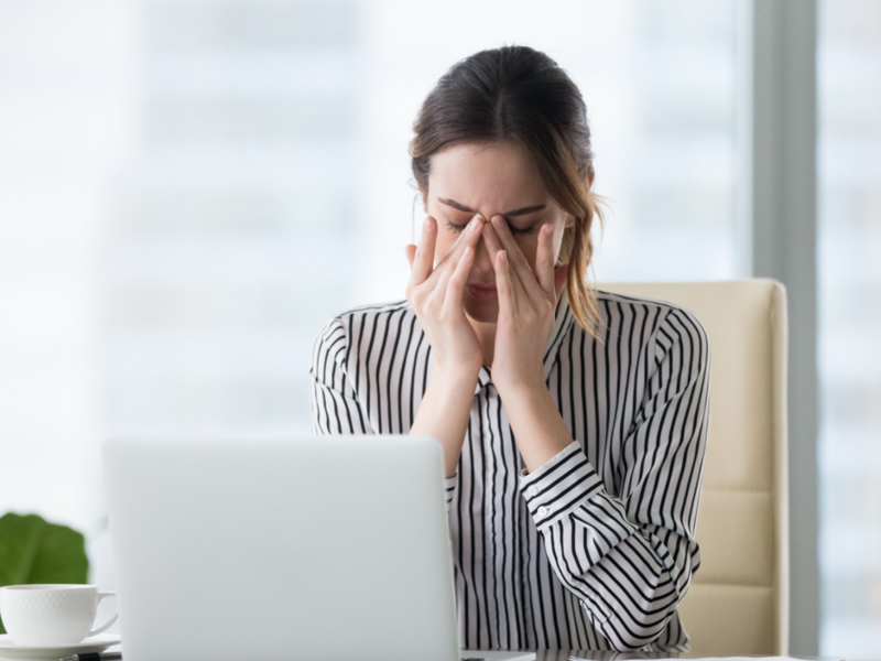 How to reduce eye strain while using your laptop, smartphone or TV