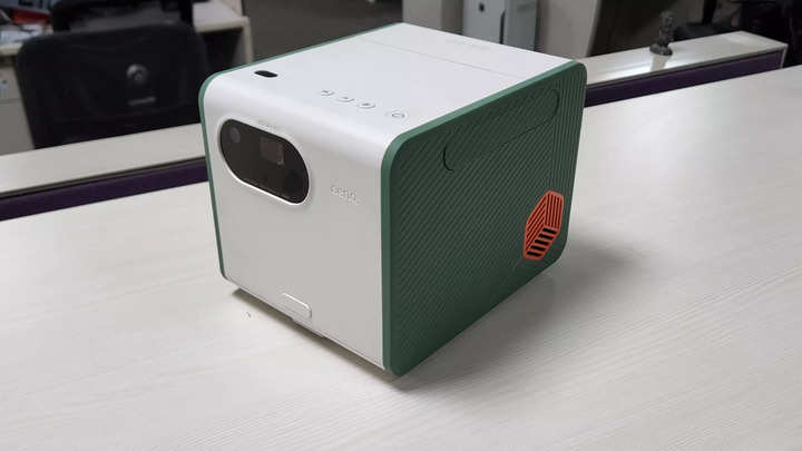 BenQ GS50 portable projector review: Portable cinema experience