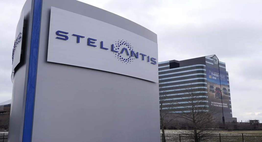 Stellantis, unions agree further 1,820 voluntary exits in Italy TOI Auto