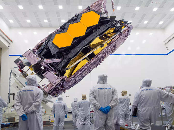 वेब स्पेस टेलीस्कोप की पहली पूर्ण-रंगीन छवियों को प्रदर्शित करेगा नासा