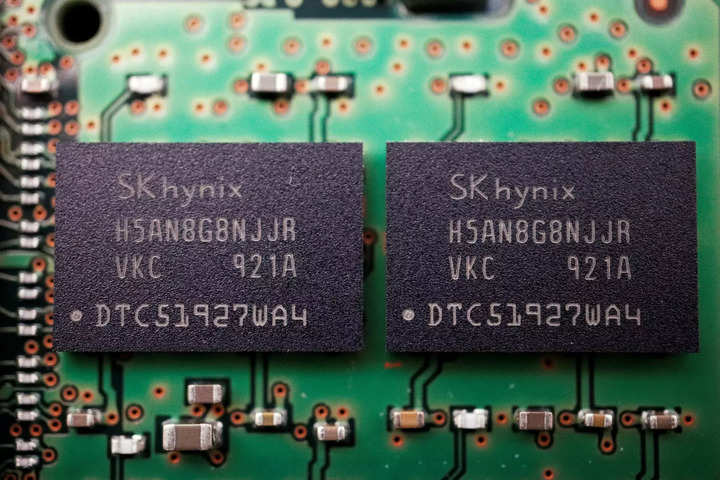 SK hynix closes $492 million acquisition of chip contract firm Key Foundry