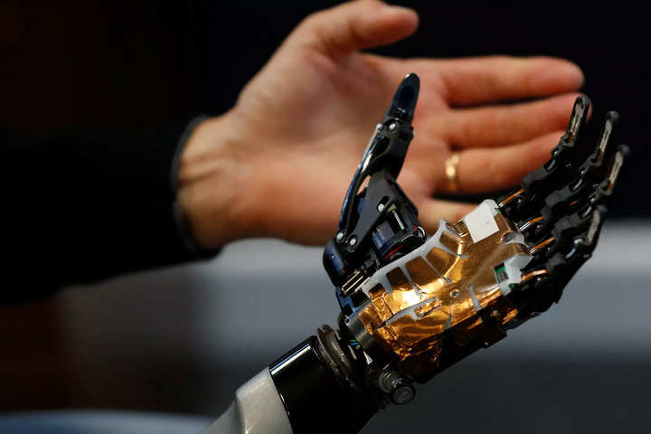 Cette main bionique britannique peut être mise à jour avec de nouveaux gestes à distance