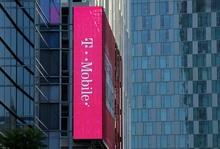 T-Mobile va décharger ses activités filaires sur Cogent et s’attend à une charge avant impôts de 1 milliard de dollars