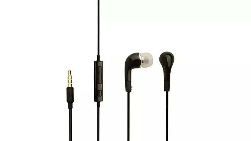 Amazon sale 10 wired earphones from OnePlus Boat Noise and