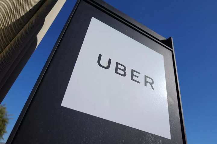 Uber, delivery apps propose offering Mexico drivers social security benefits