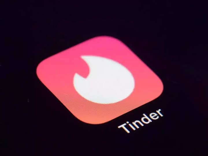 Tinder's year in swipe: Alcohol-free dates, stances on social issues see an uptick in 2022