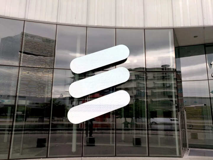 Ericsson's ruling over US investigations suggests fines drop, stocks surge