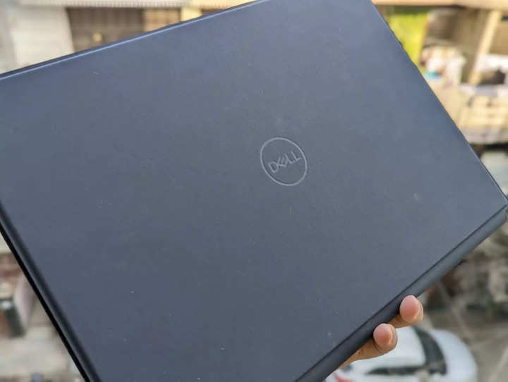 Dell XPS 13 2-in-1 review: Where style meets substance