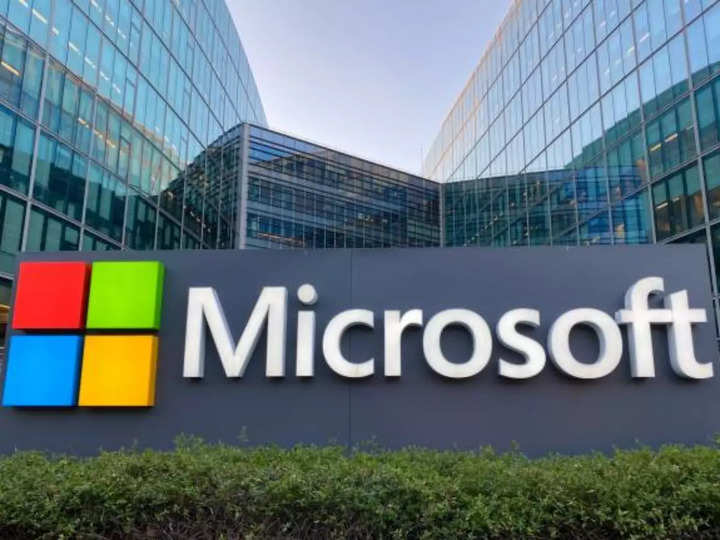 Microsoft attracting users to its code-writing, generative AI software